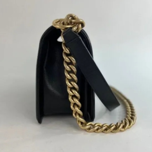 NWT - Chanel Boy Black Handbag Caviar in New Medium - Picture 3 of 10
